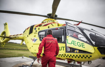 Akutlægehelikopteren: Norsk Luftambulanse klager over Danske Regioners valg af fransk helikopterfirma