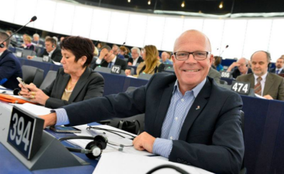 Politiker i opråb: EU skal få gjort noget ved flyansattes vilkår