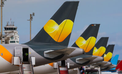 Ejerne af Thomas Cook Airlines Scandinavia diskuterer redningsplan til 6,2 milliarder kroner