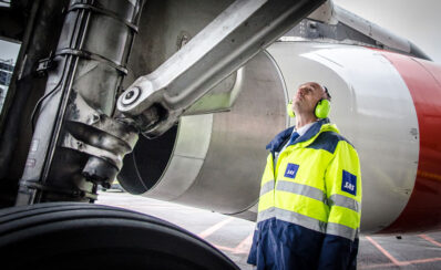 Luftkaptajn: Vi kan i princippet spare hver tiende kilo CO2 fra fly allerede i dag